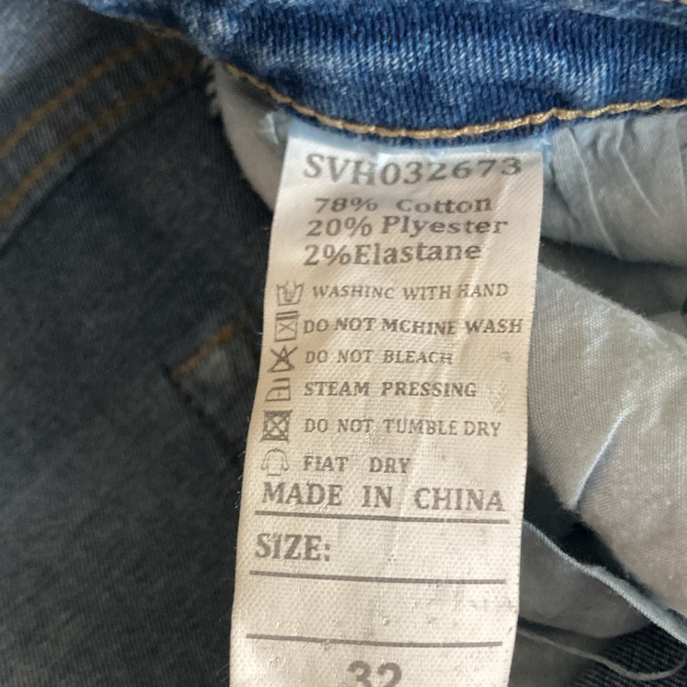 Jeans - Picture 3 of 3
